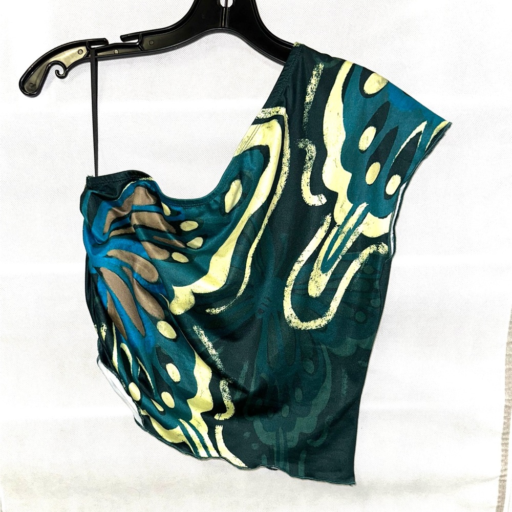SHEIN Abstract Patterned Top in Teal and Beige (gently worn)